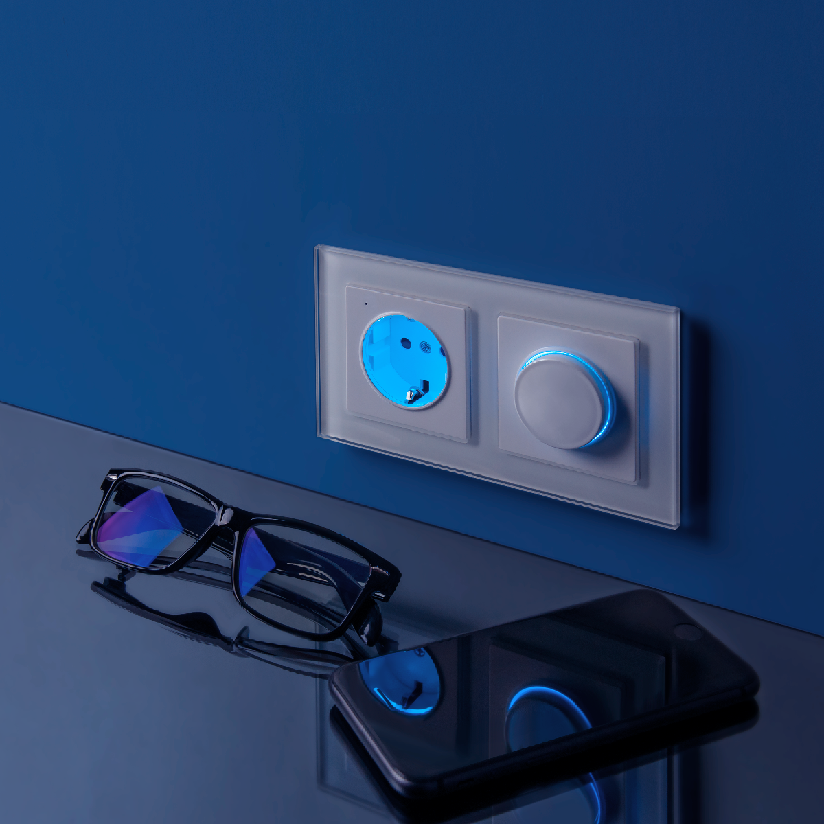 Рамка из стекла на 2 поста Favorit белый W0021101