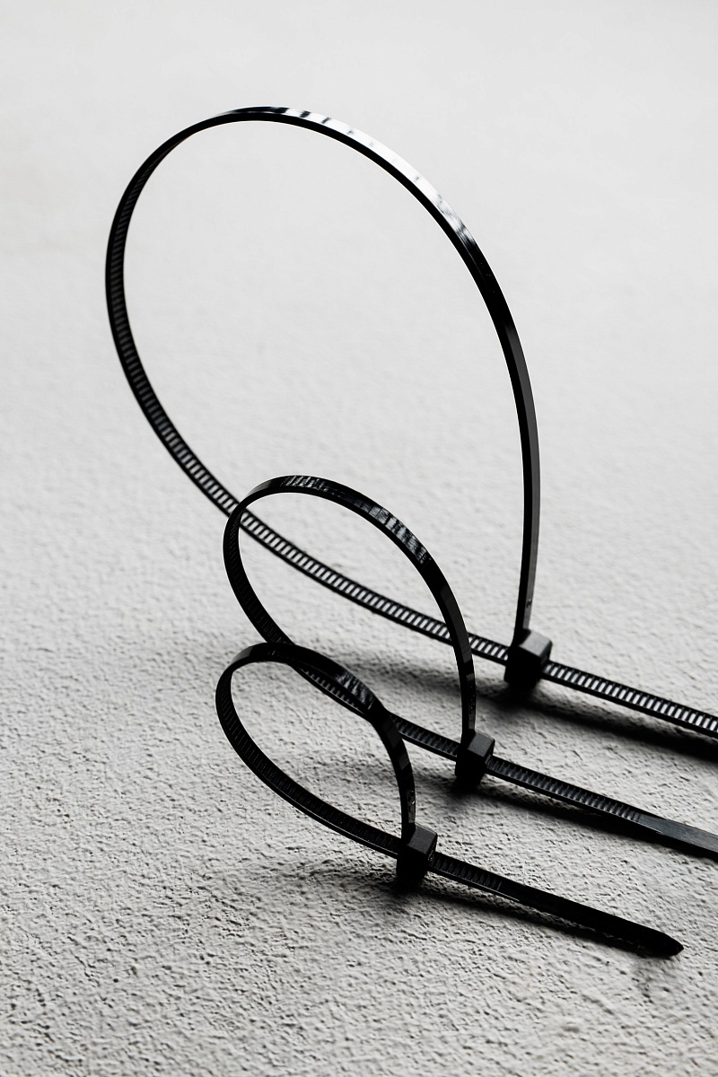 Хомут-стяжка кабельная 2,5х150 нейлон черн (уп.100шт) DYNEL